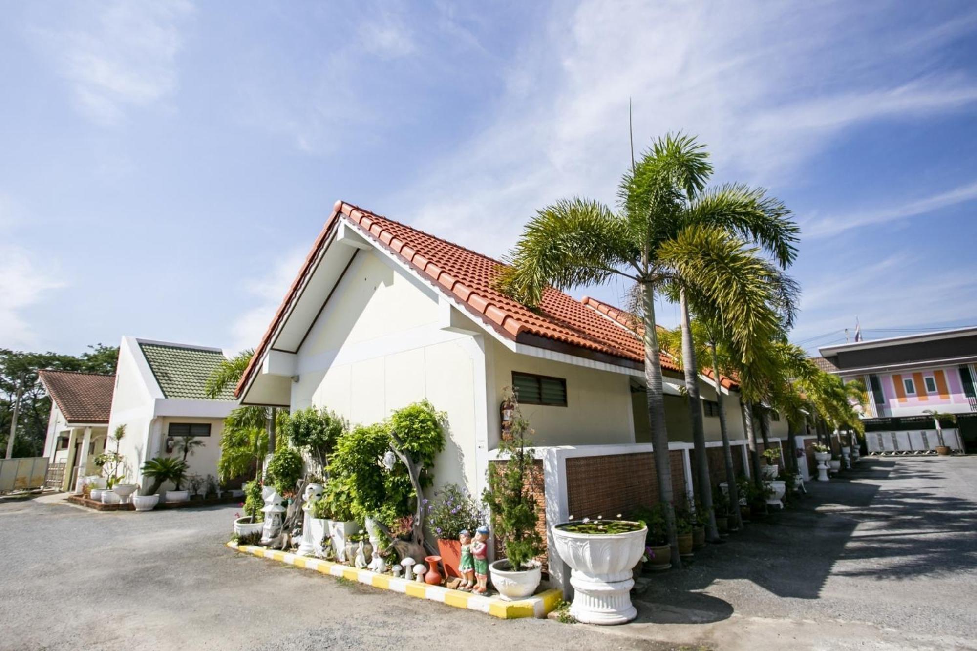 Bualuang Hotel أنغ ثونغ المظهر الخارجي الصورة