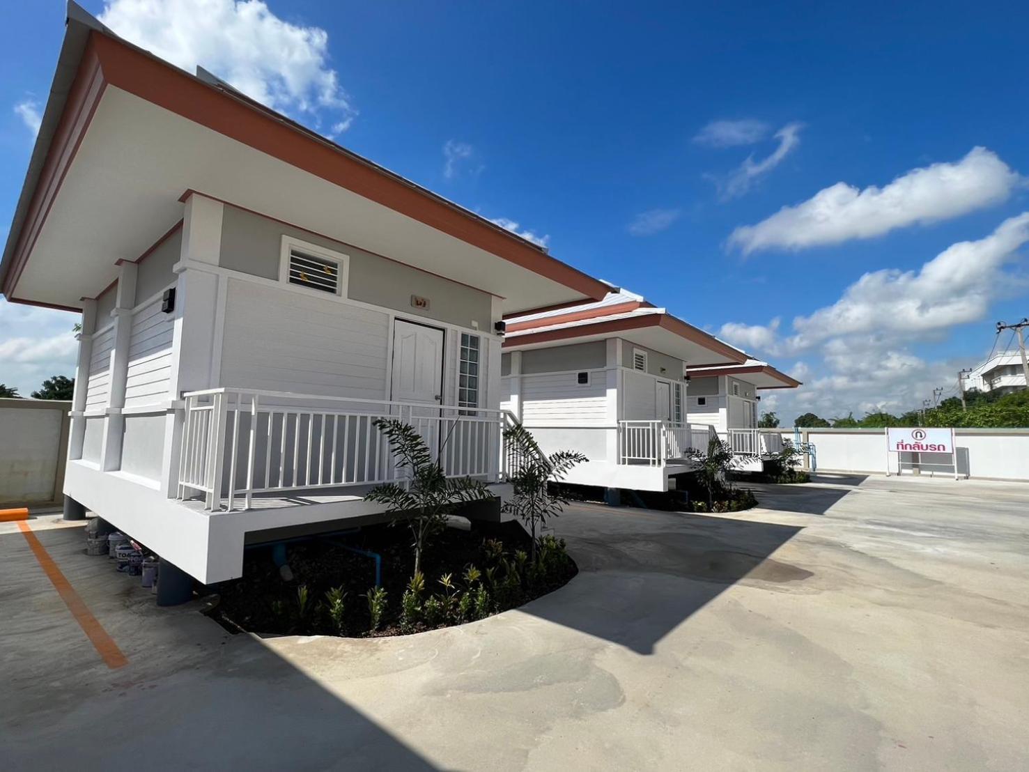 Bualuang Hotel أنغ ثونغ المظهر الخارجي الصورة